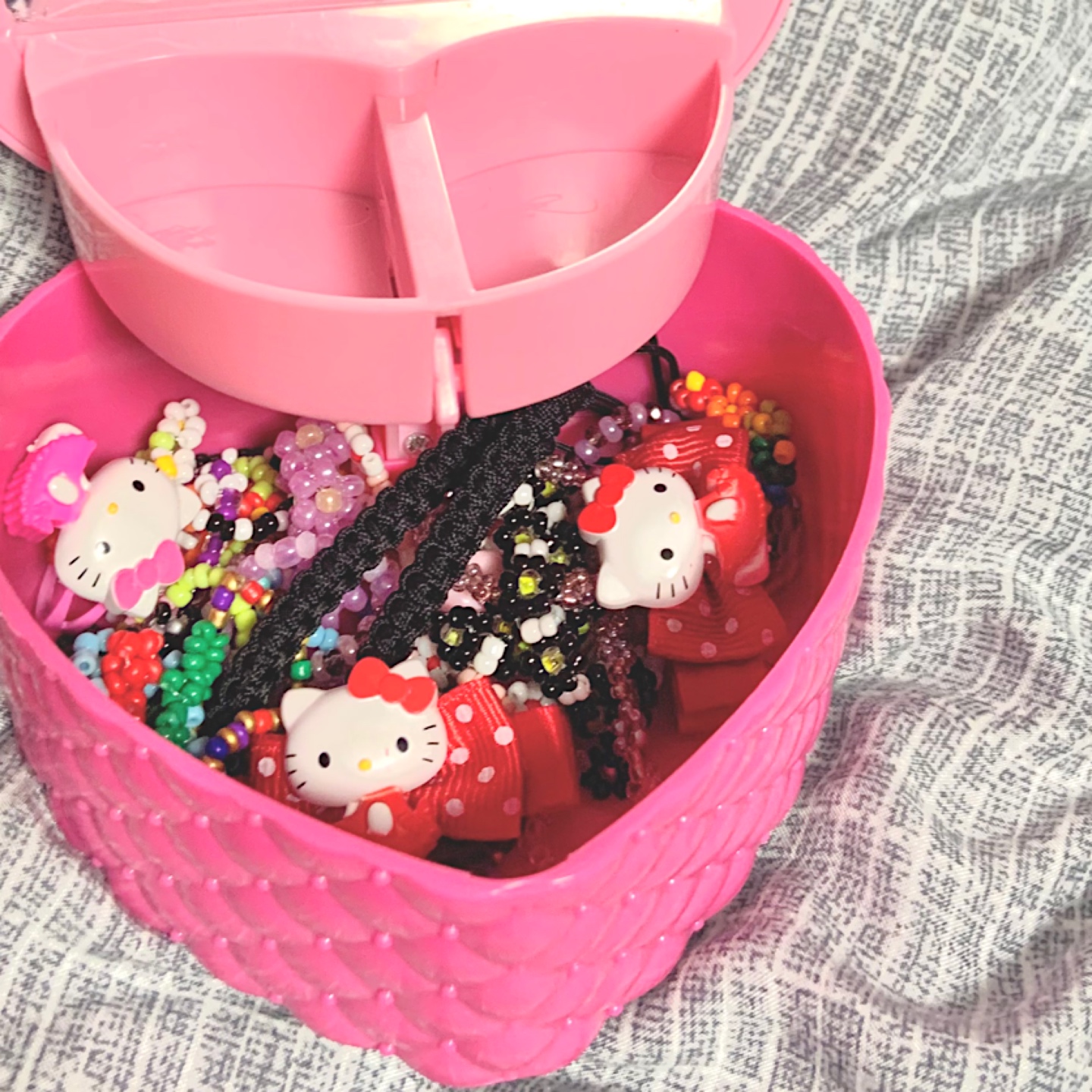 🎀 𝐻𝑒𝑙𝑙𝑜 𝑘𝑖𝑡𝑡𝑦 49 🎀