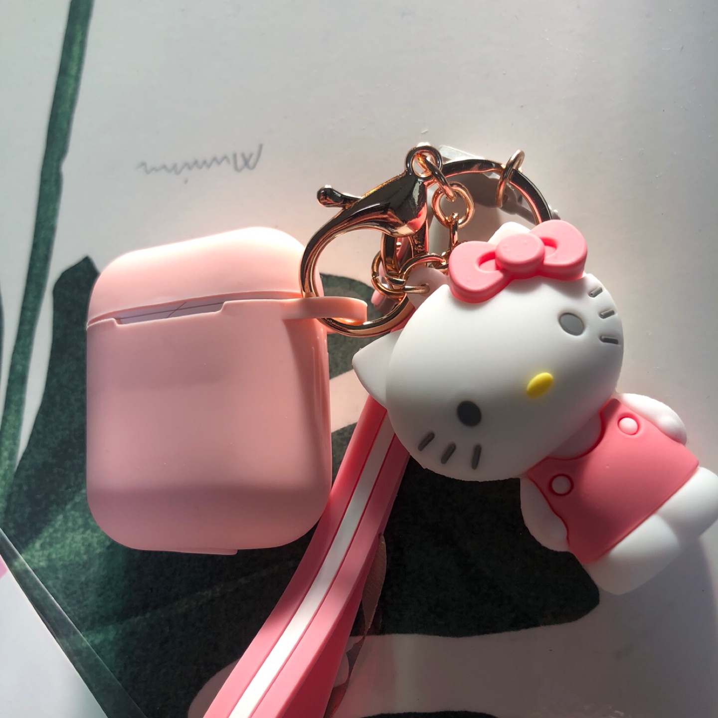 헬로키티 에어팟키링 😍