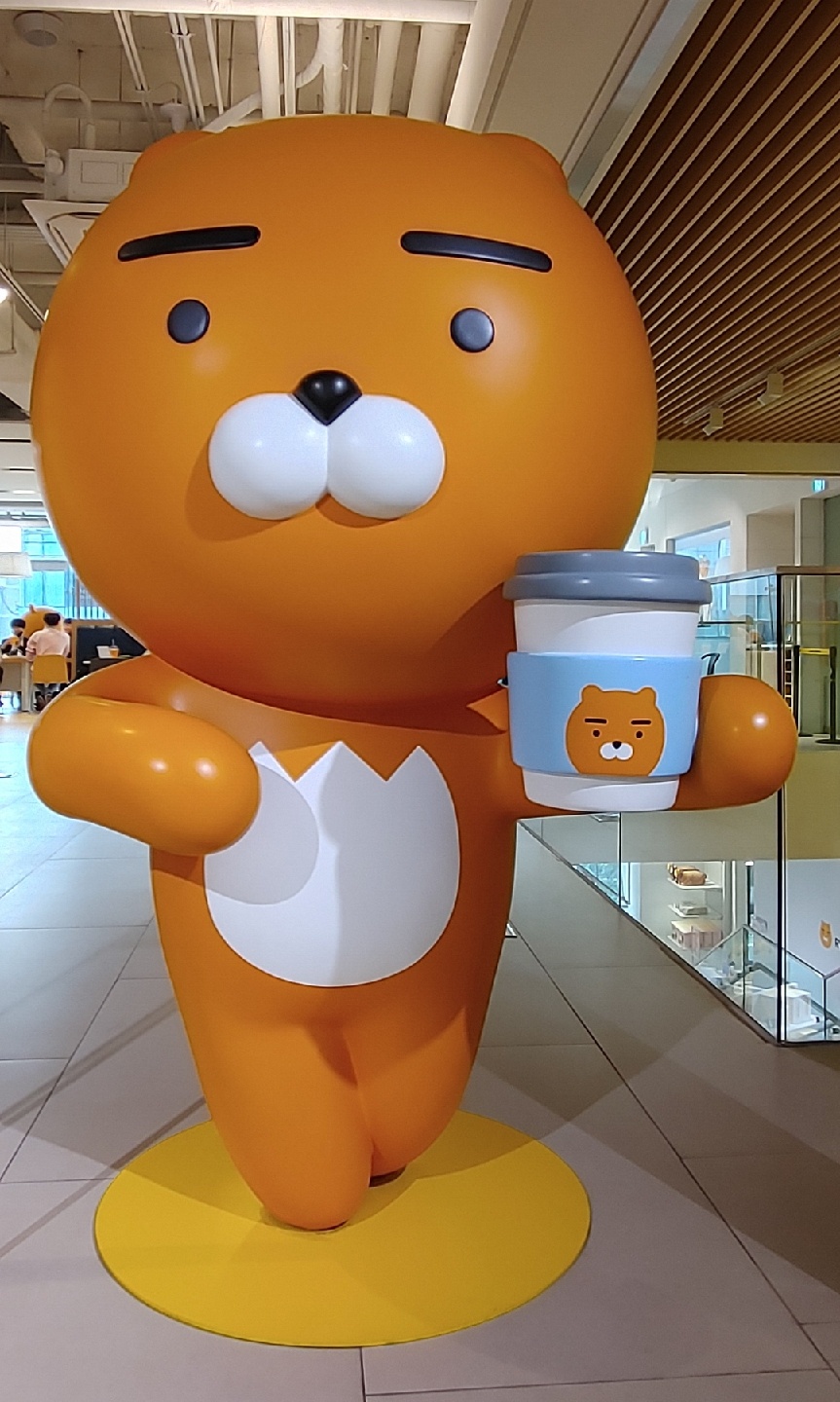 홍대 카카오프렌즈샵 다녀왔습니다
