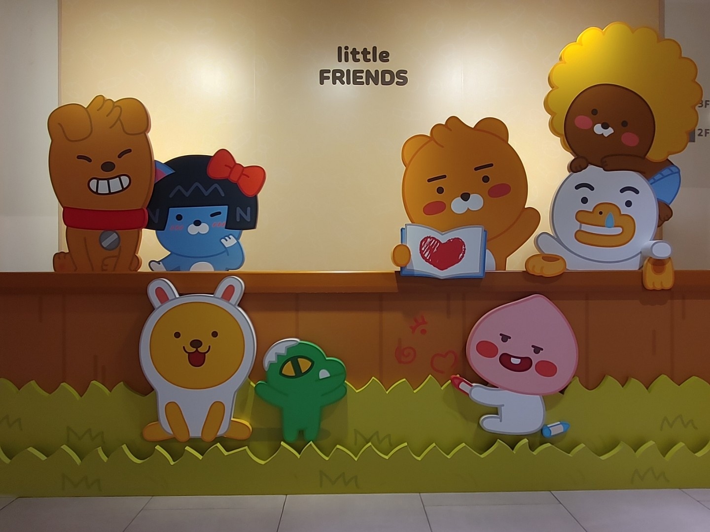 홍대 카카오프렌즈샵 다녀왔습니다