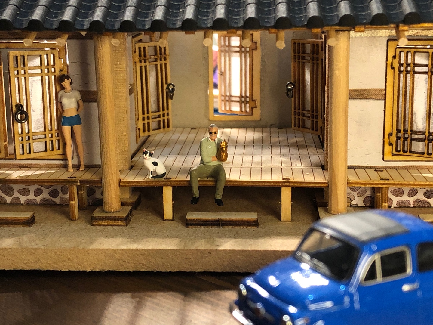 DIORAMA 