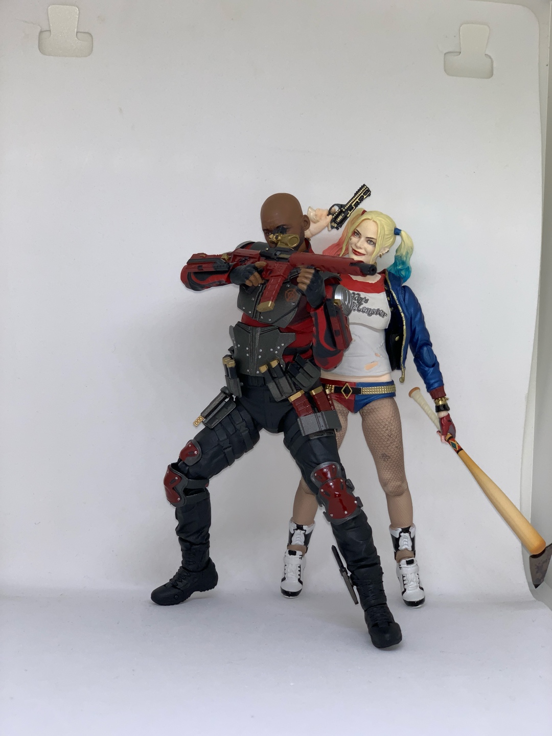 반다이 S.H.Figuarts + Suicide Squad
DEADSHOT & Harley Quinn