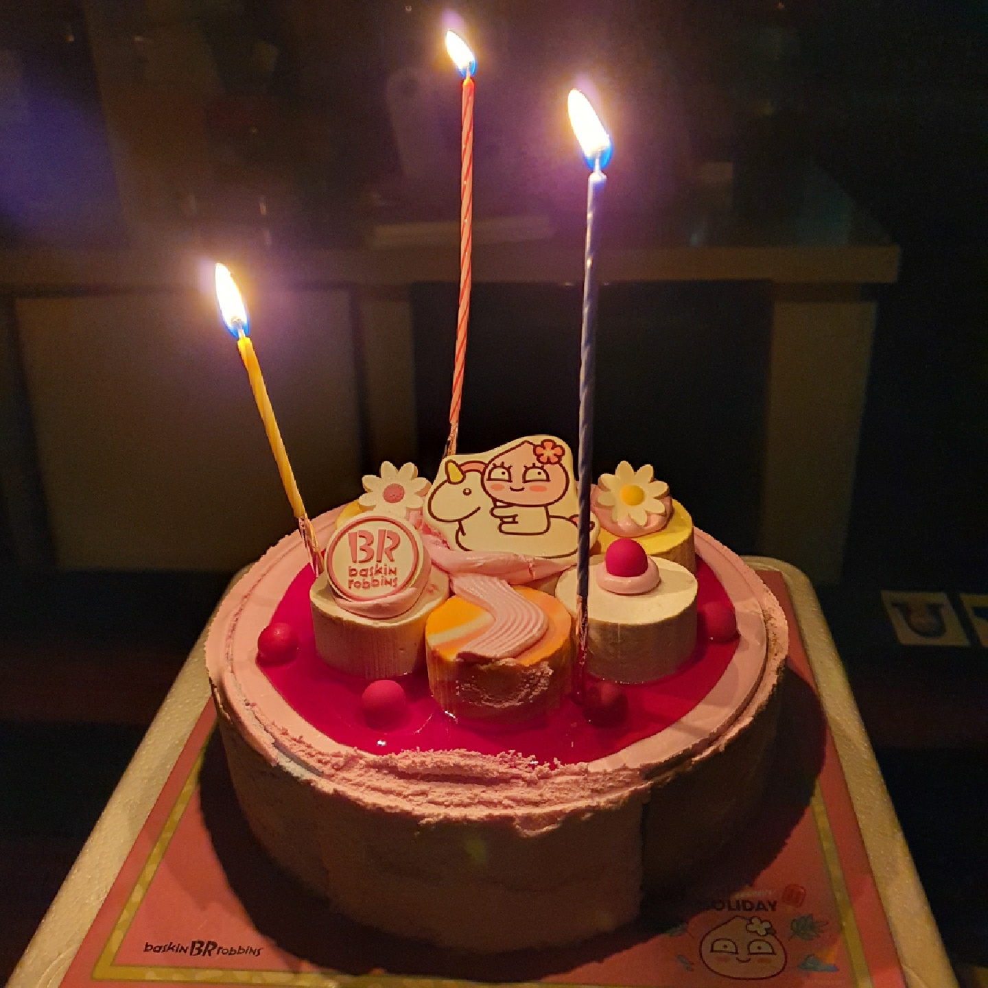 생일엔 역시 어피치 케이크