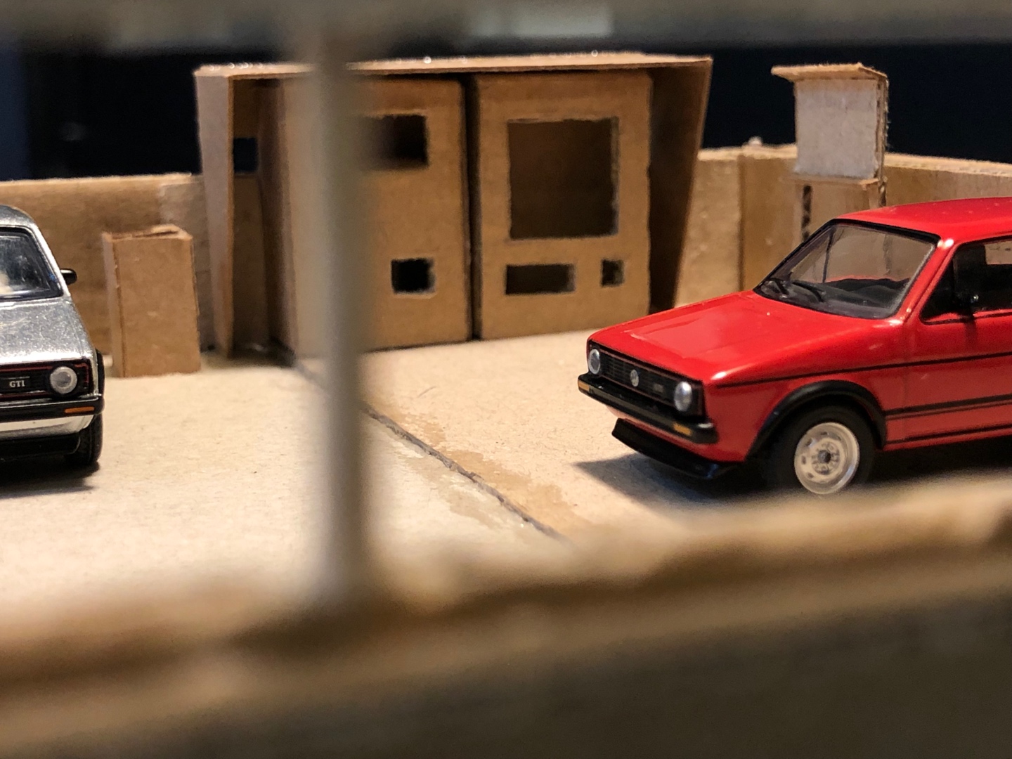 DIORAMA 