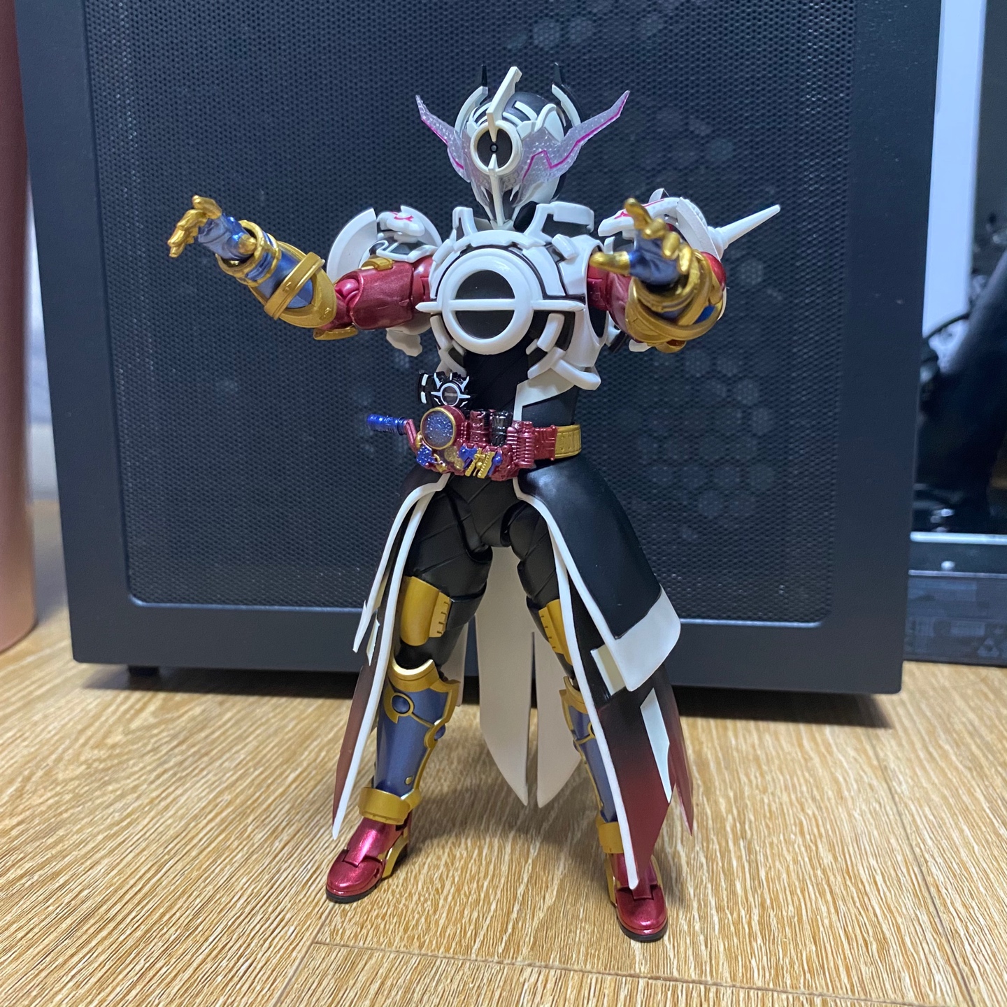 SHF 가면라이더 에볼 페이즈4 블랙홀폼