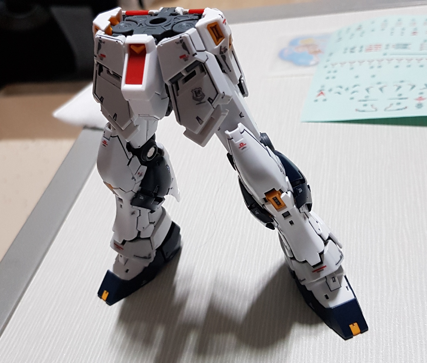 RG ν Gundam