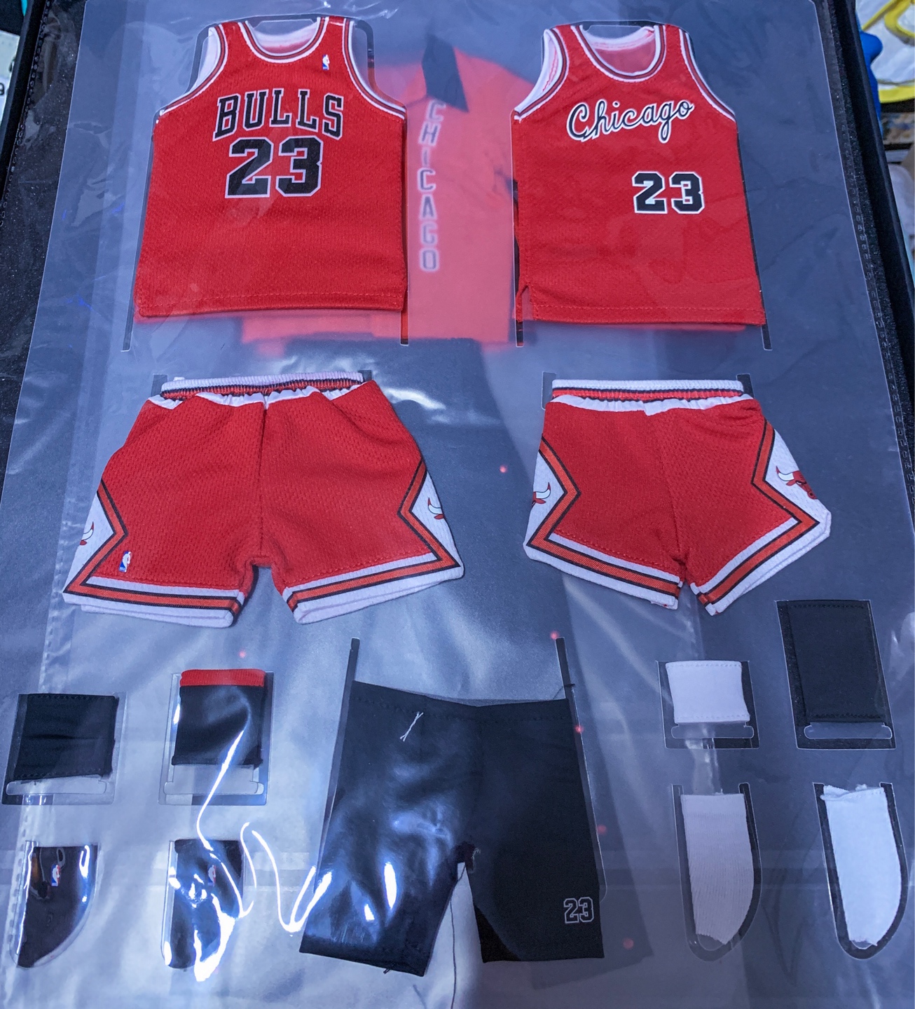 Enterbay NBA Michael Jordan Final Edition (Away) - 1.