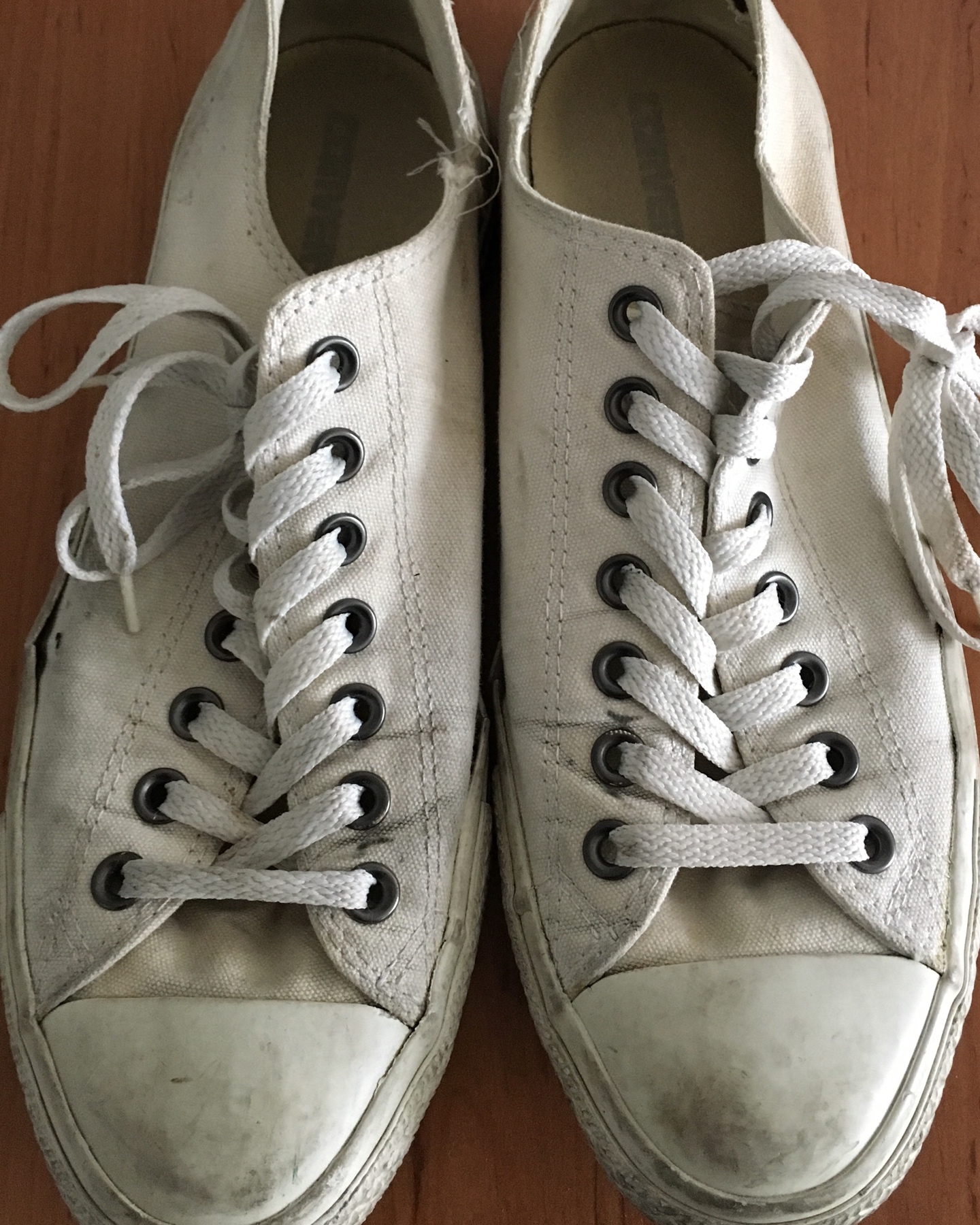 converse vintage sneakers
