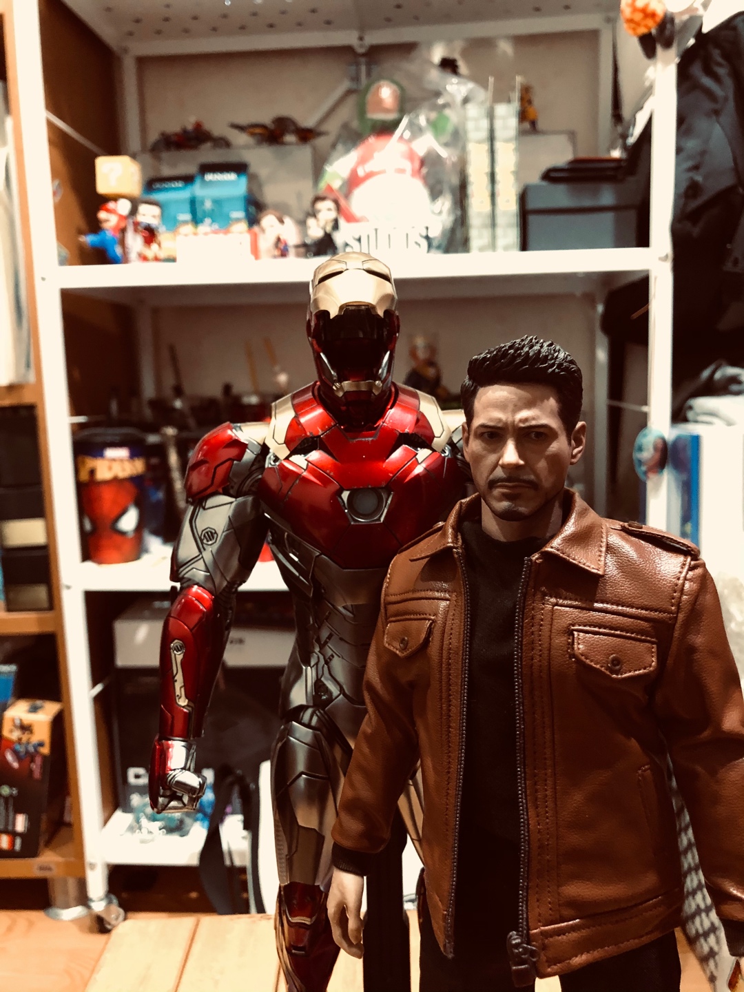 a  man in  autumn🍁
Tonystark&Ironman-mark47