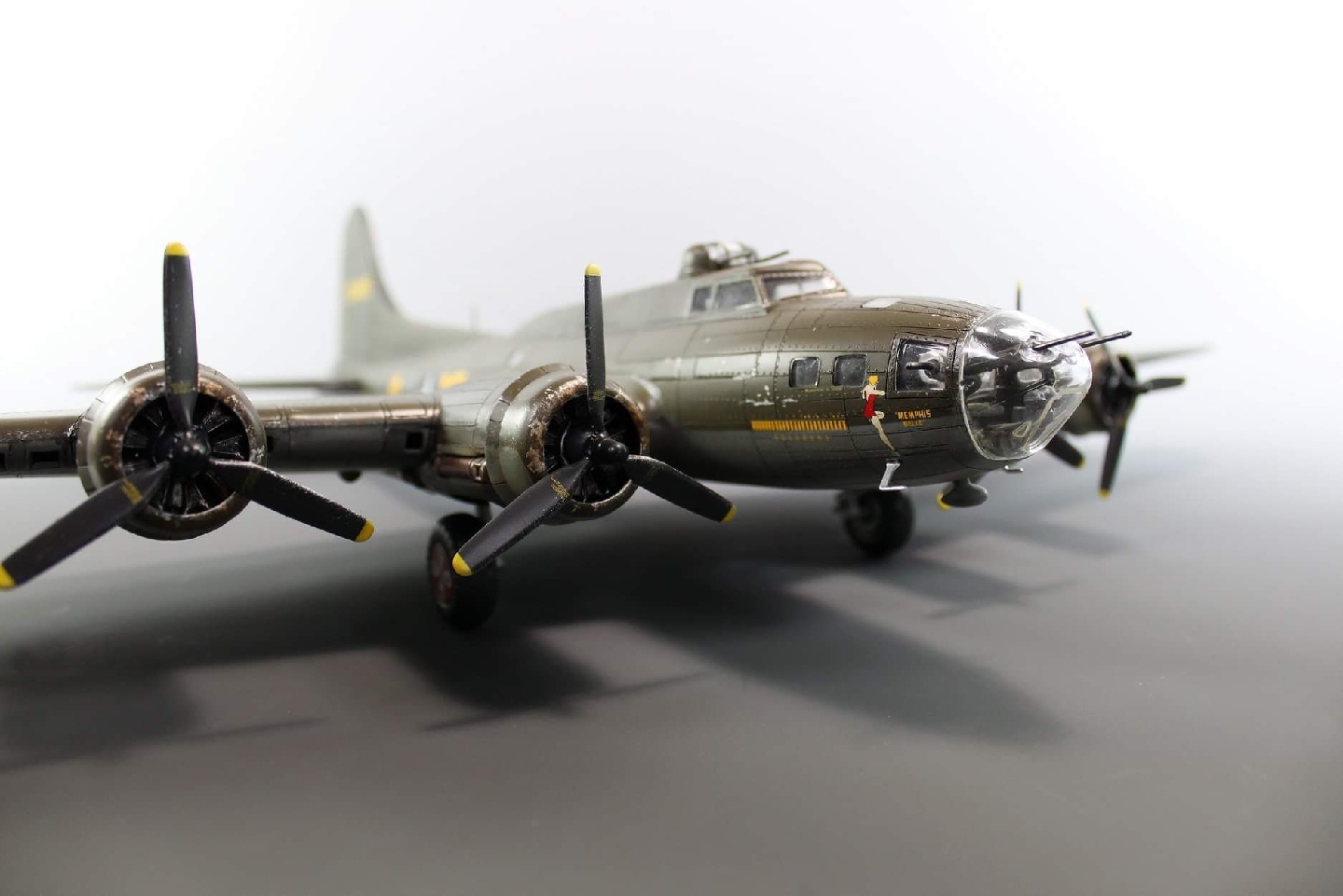 Revell 1/48 B-17F Memphis Belle