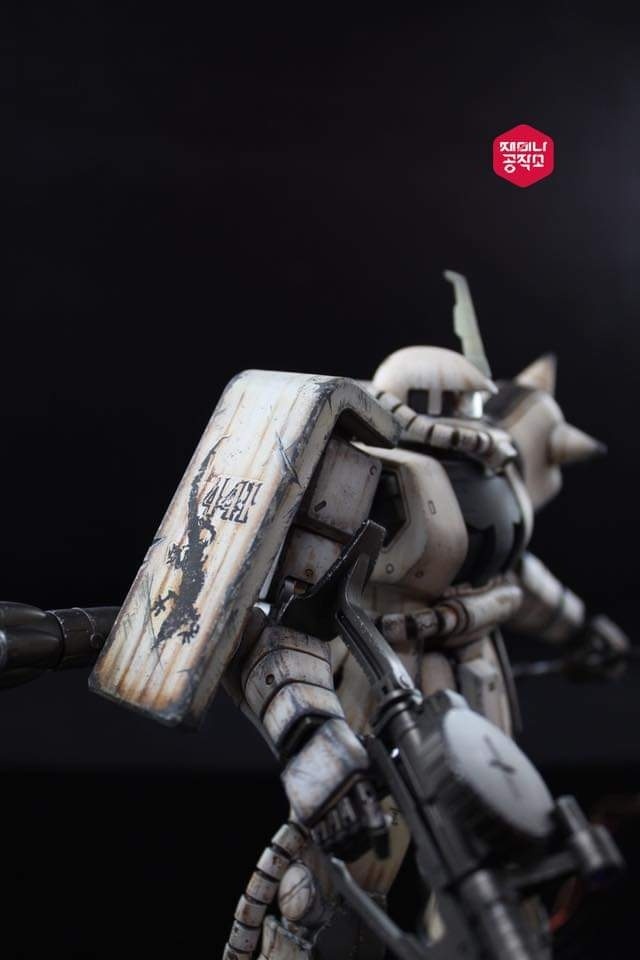 MG ZAKU II White Ogre