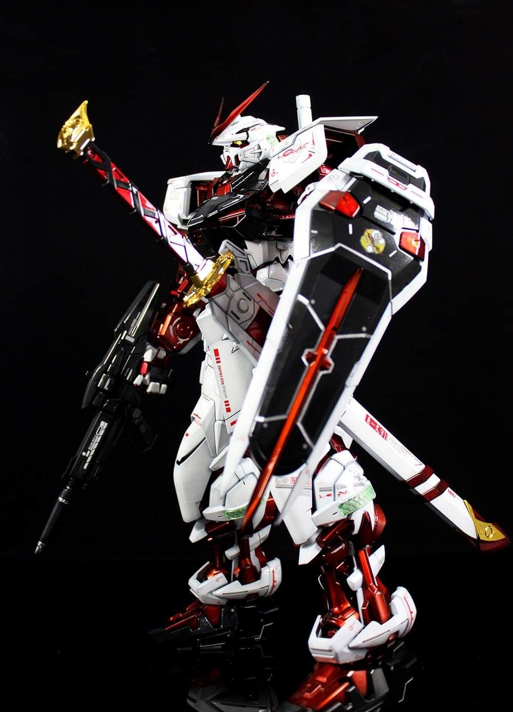PG Gundam Astray Red Frame