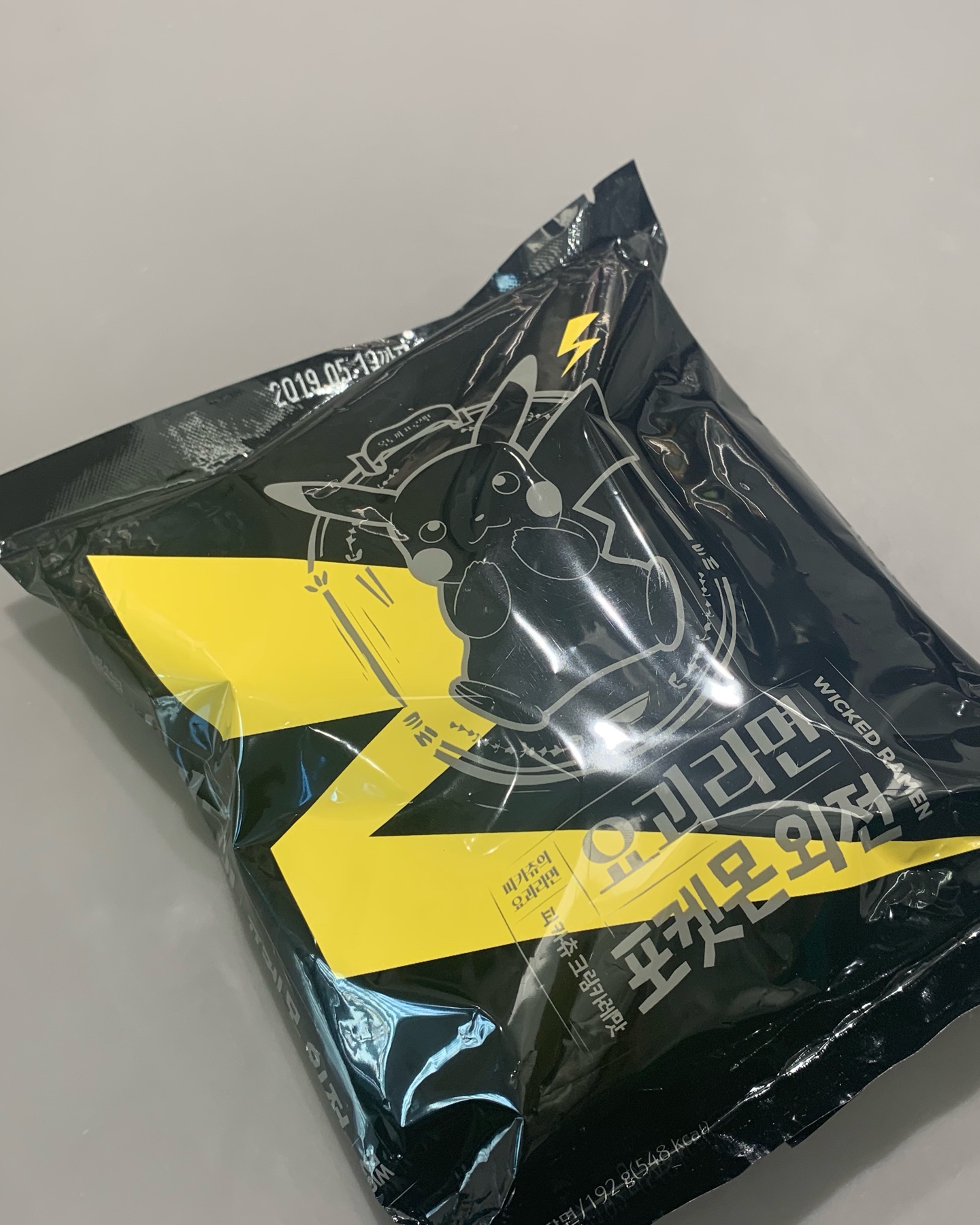 요괴라면 피카츄 크림카레맛