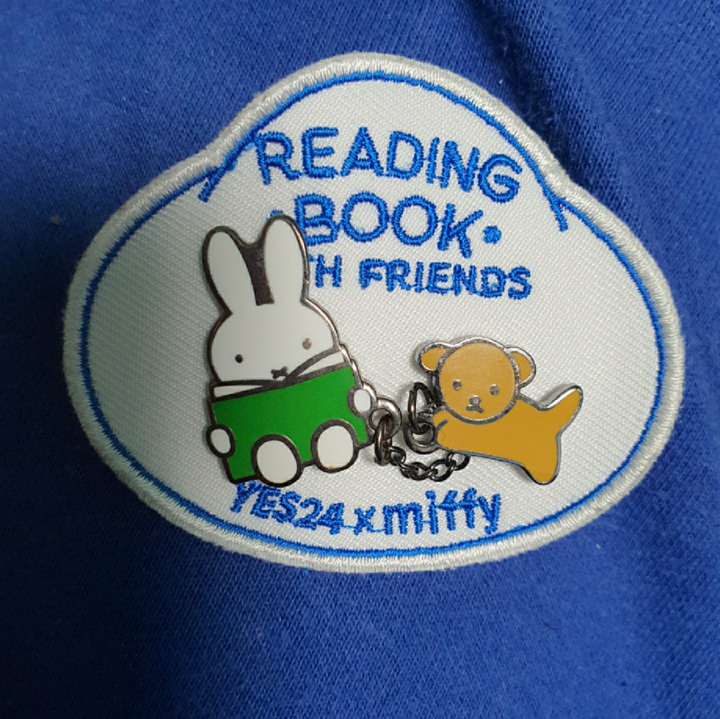 yes24×miffy 핀뱃지