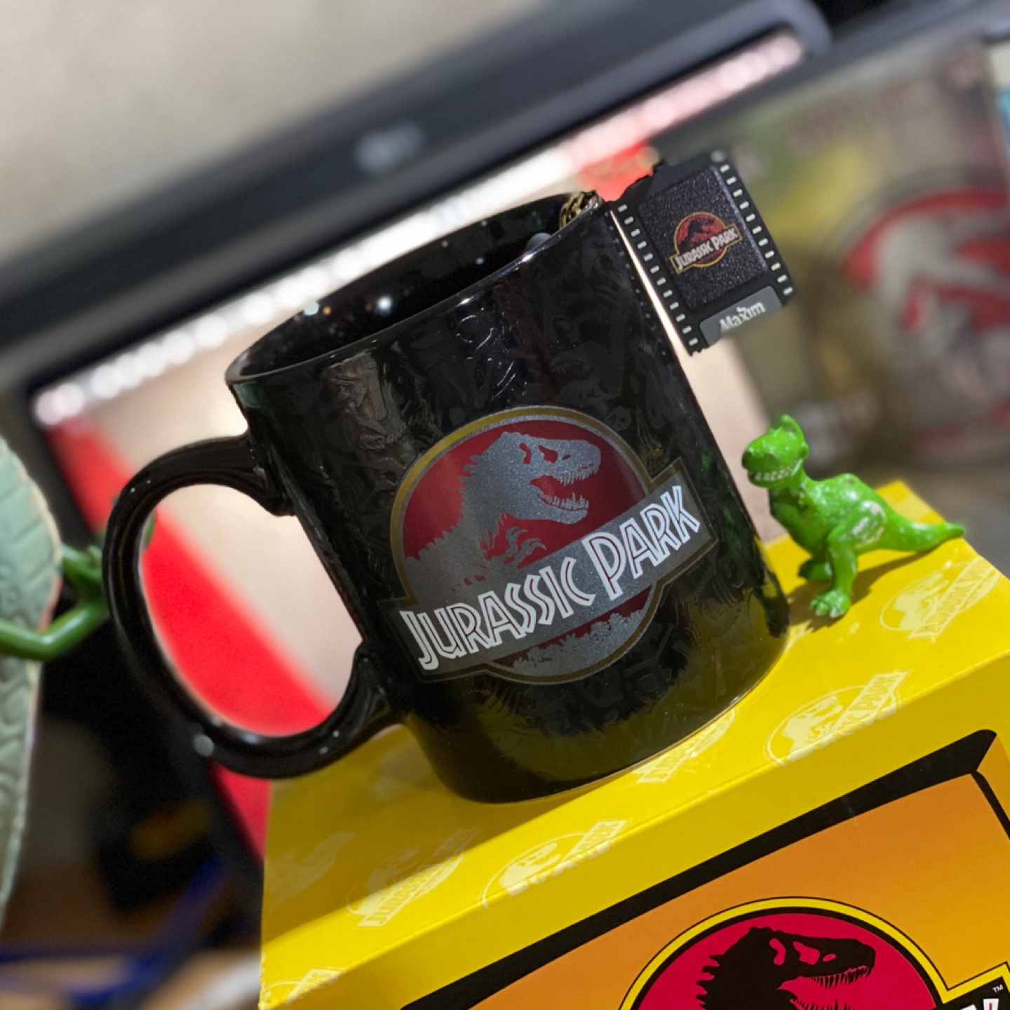 🦖 쥬라기 공원 X 맥심 변온 머그잔 ☕