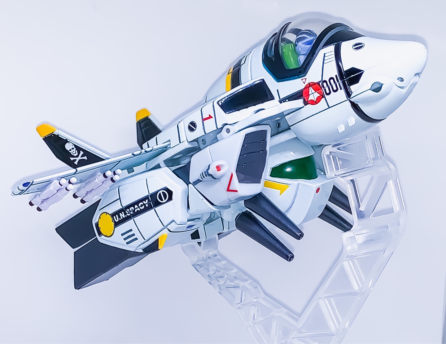 키즈컨셉 초시공요새 마크로스 VF-1