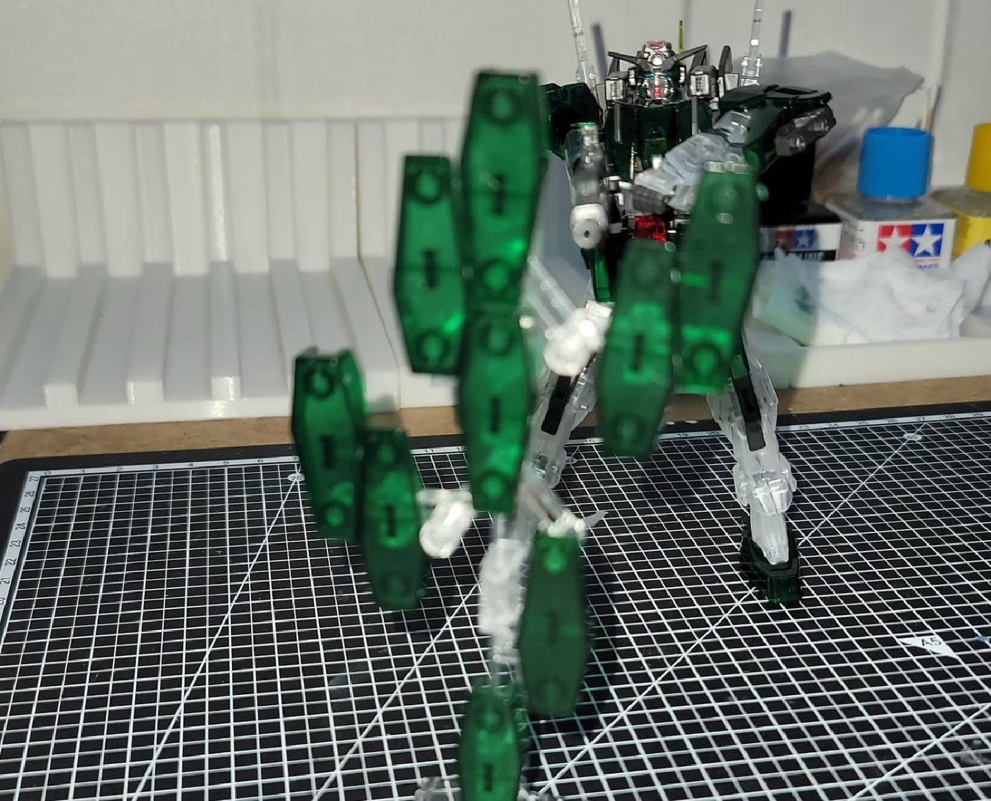 HG 기동전사 건담 더블오 시즌2 MS 클리어세트