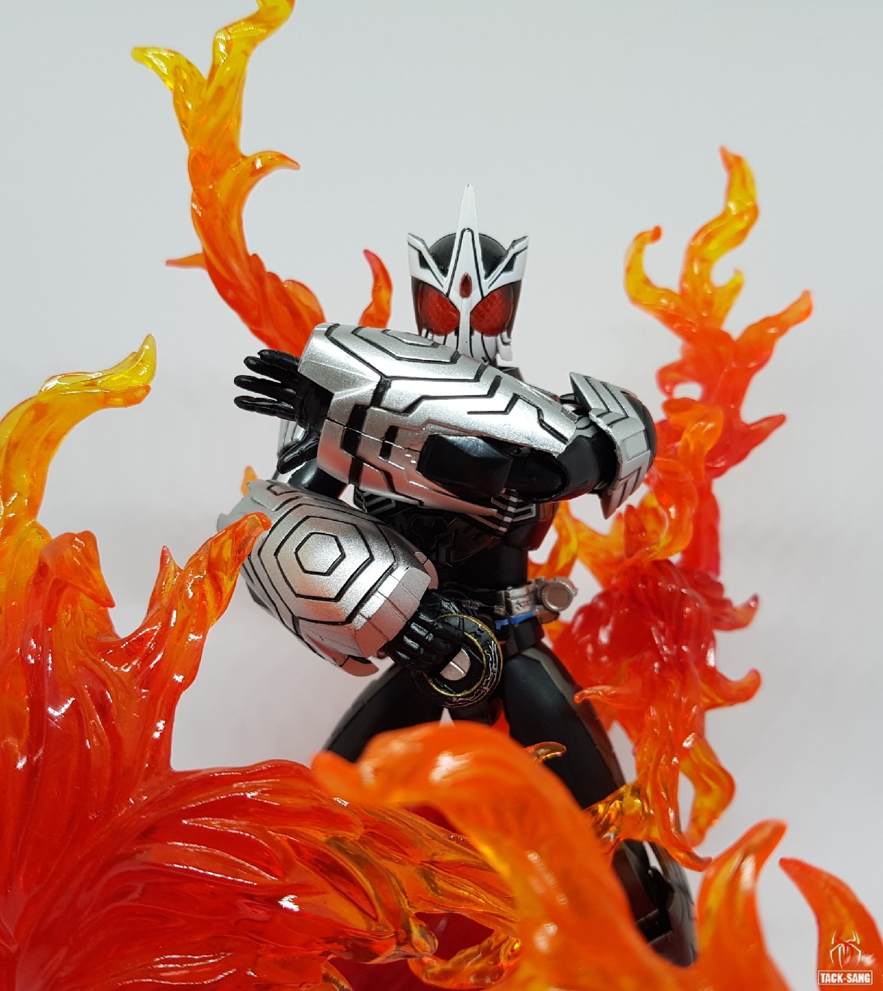 S.H.Figuarts 가면라이더 오즈 사고조ver.