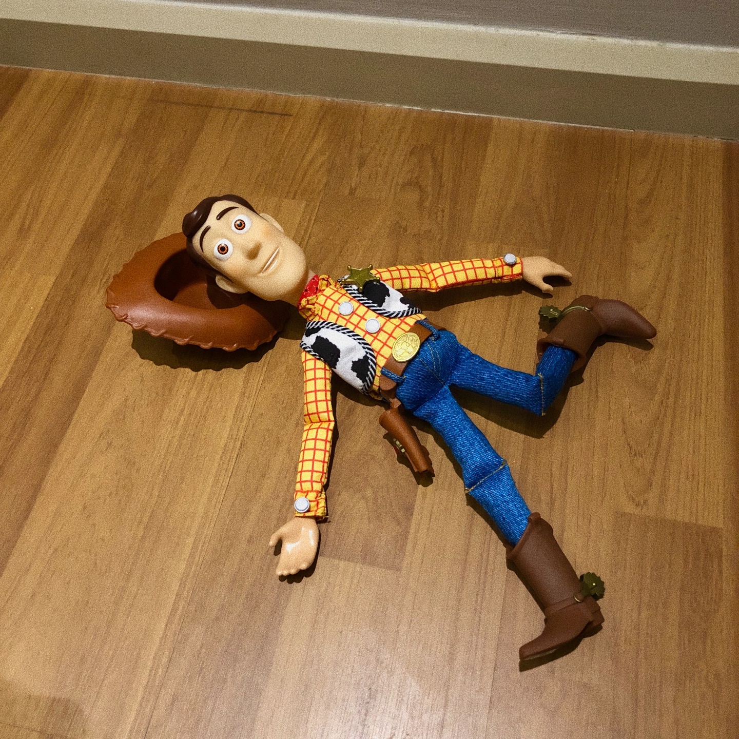 < WOODY >