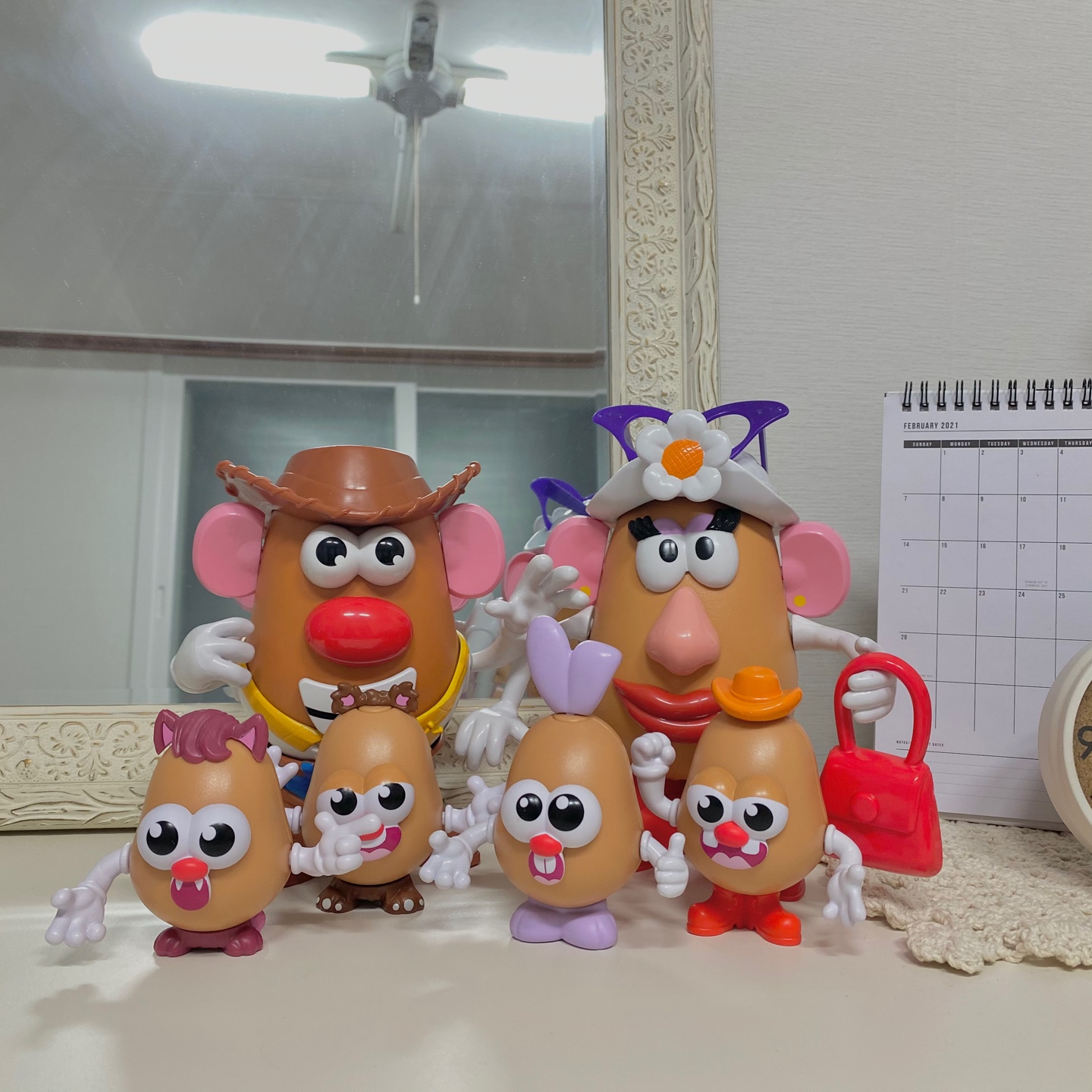 < 🥔 MR. POTATO & MS. POTATO 🥔 >