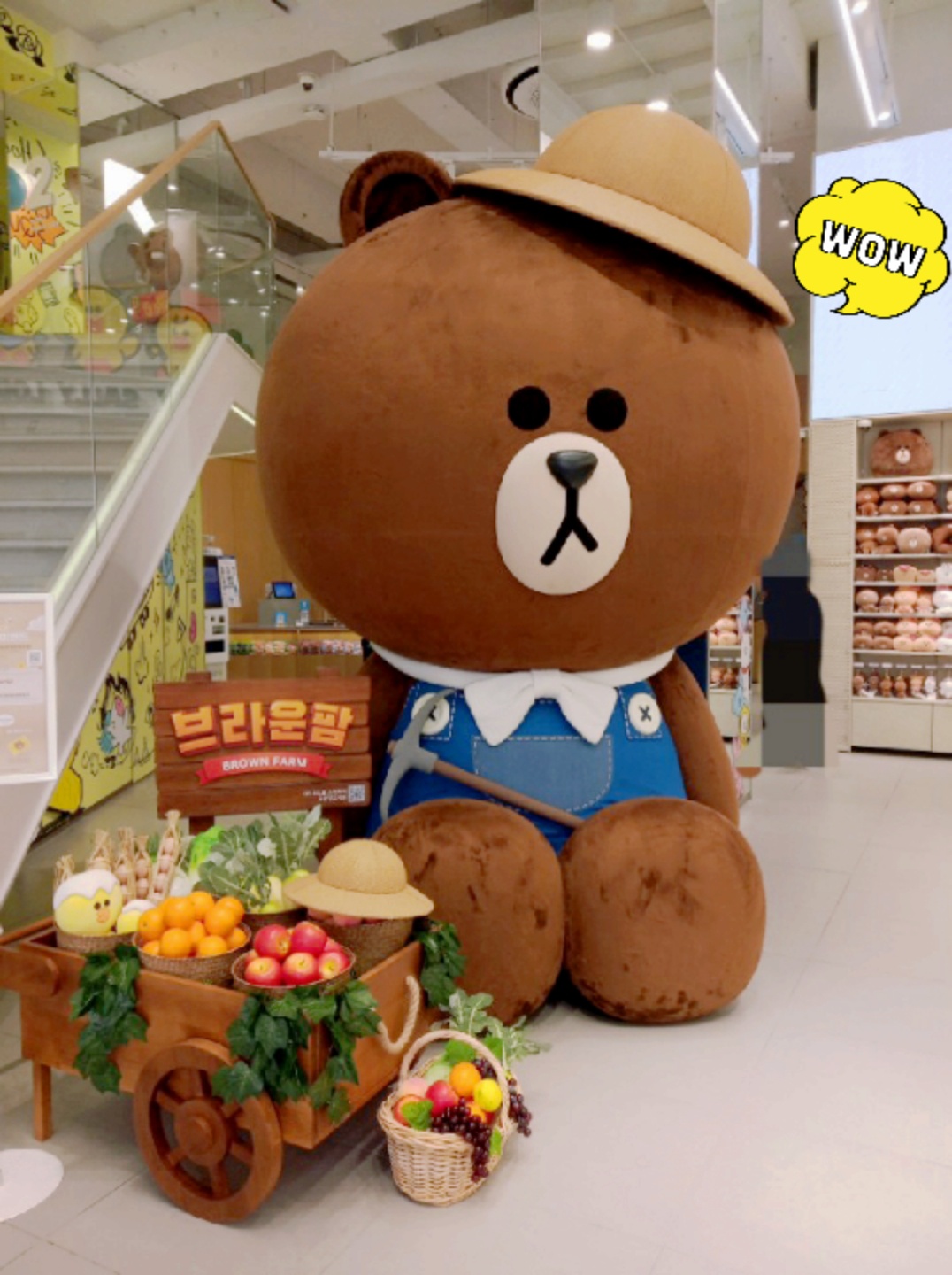 강남 라인 프렌즈 스토어 !
(추가할 사진이 있어서 다시 올려요!)