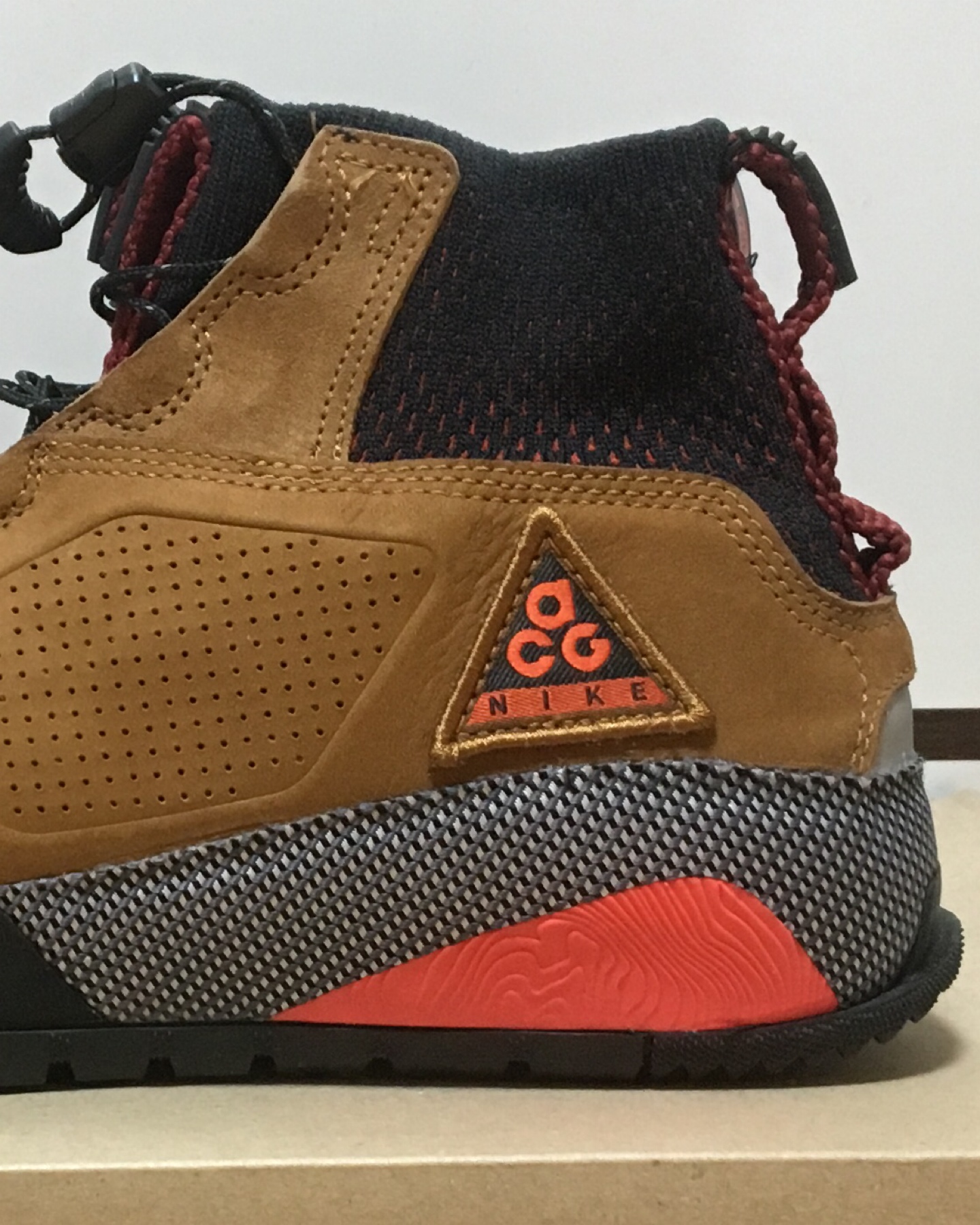 나이키 ACG 러클릿지