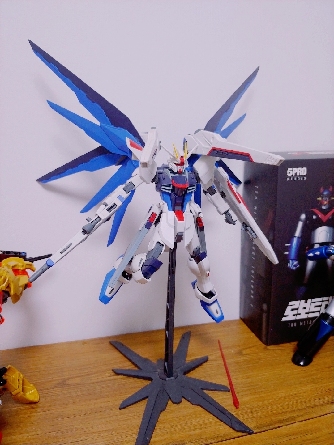 MG 프리덤 건담 1.0