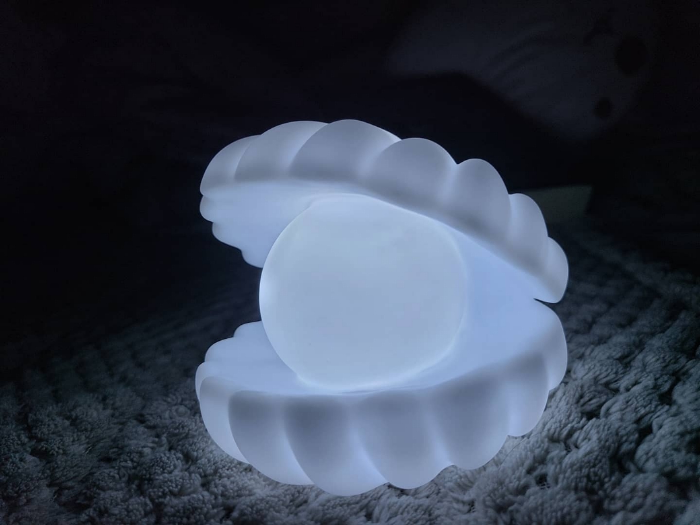 ⚪