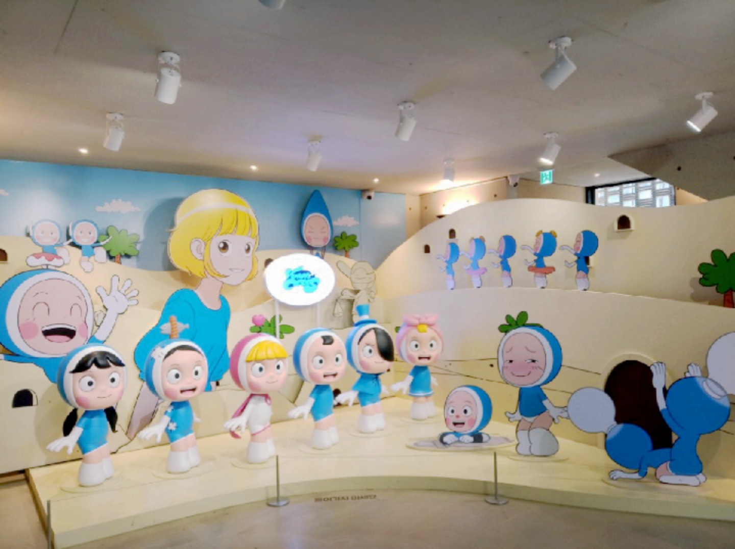 유미의 세포들 특별전 갔다 왔어요!💙💛