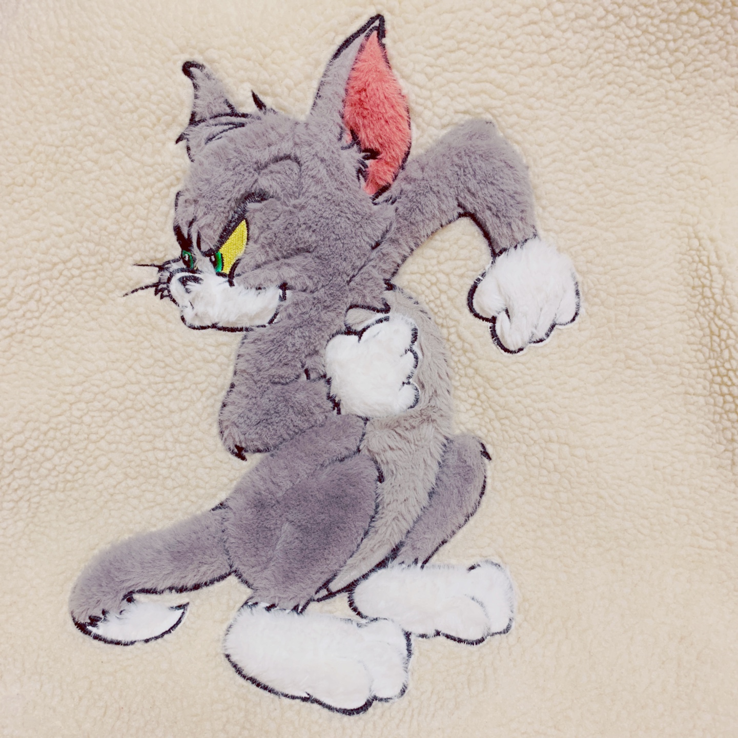 JERRY >>> TOM