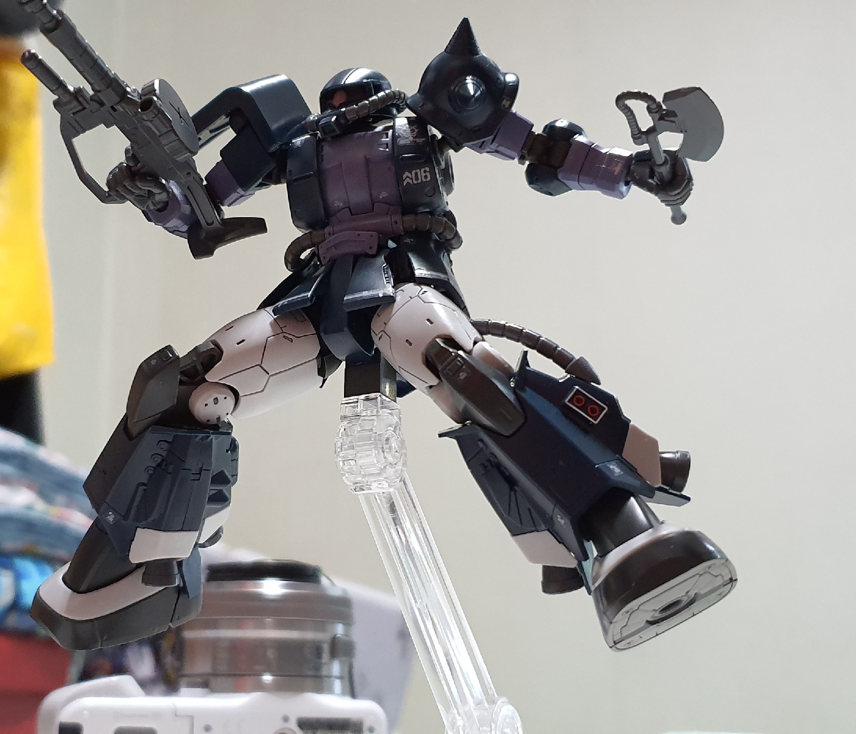 TRI-BLACK STARS ZAKU2
