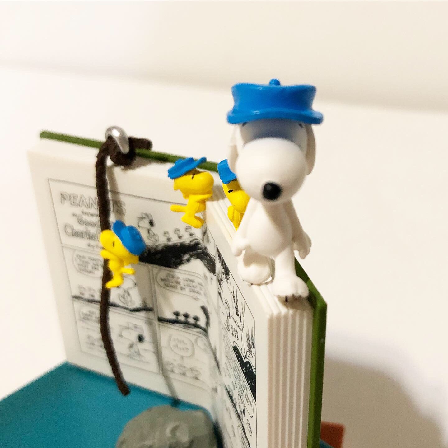 Snoopy nano book world