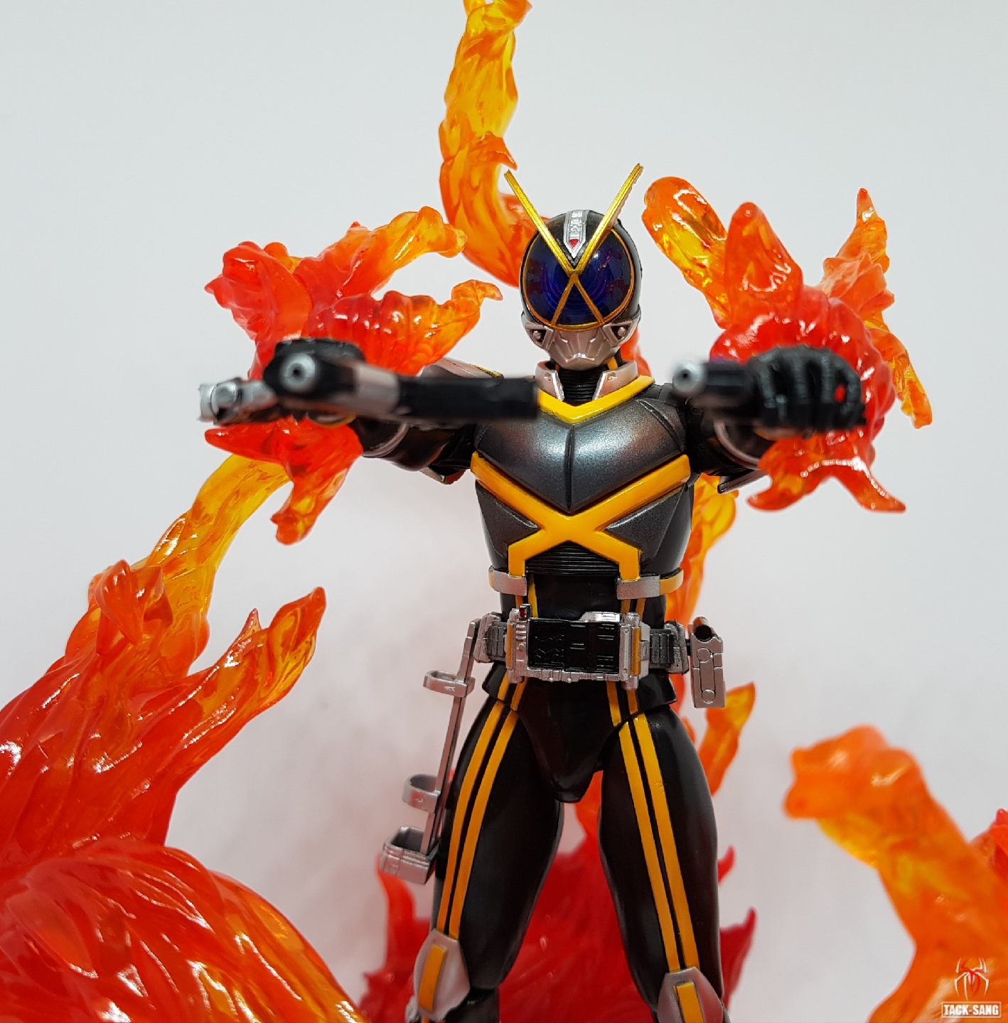 S.H.Figuarts 가면라이더 카이저