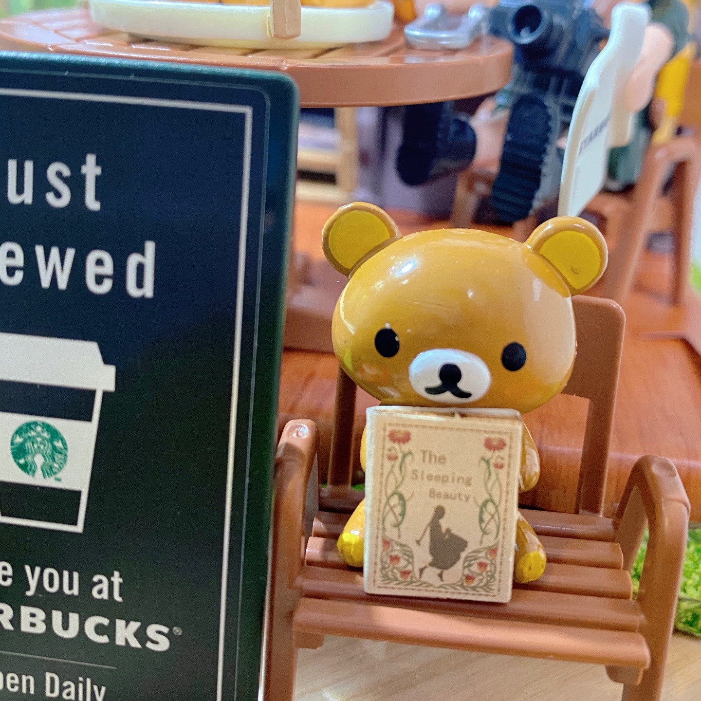 카페에서 한잔☕️