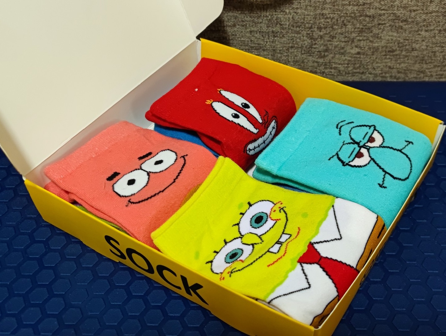 스폰지밥 양말