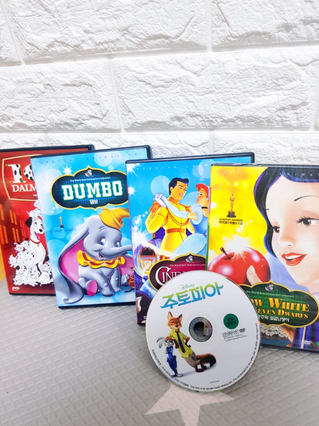 DVD