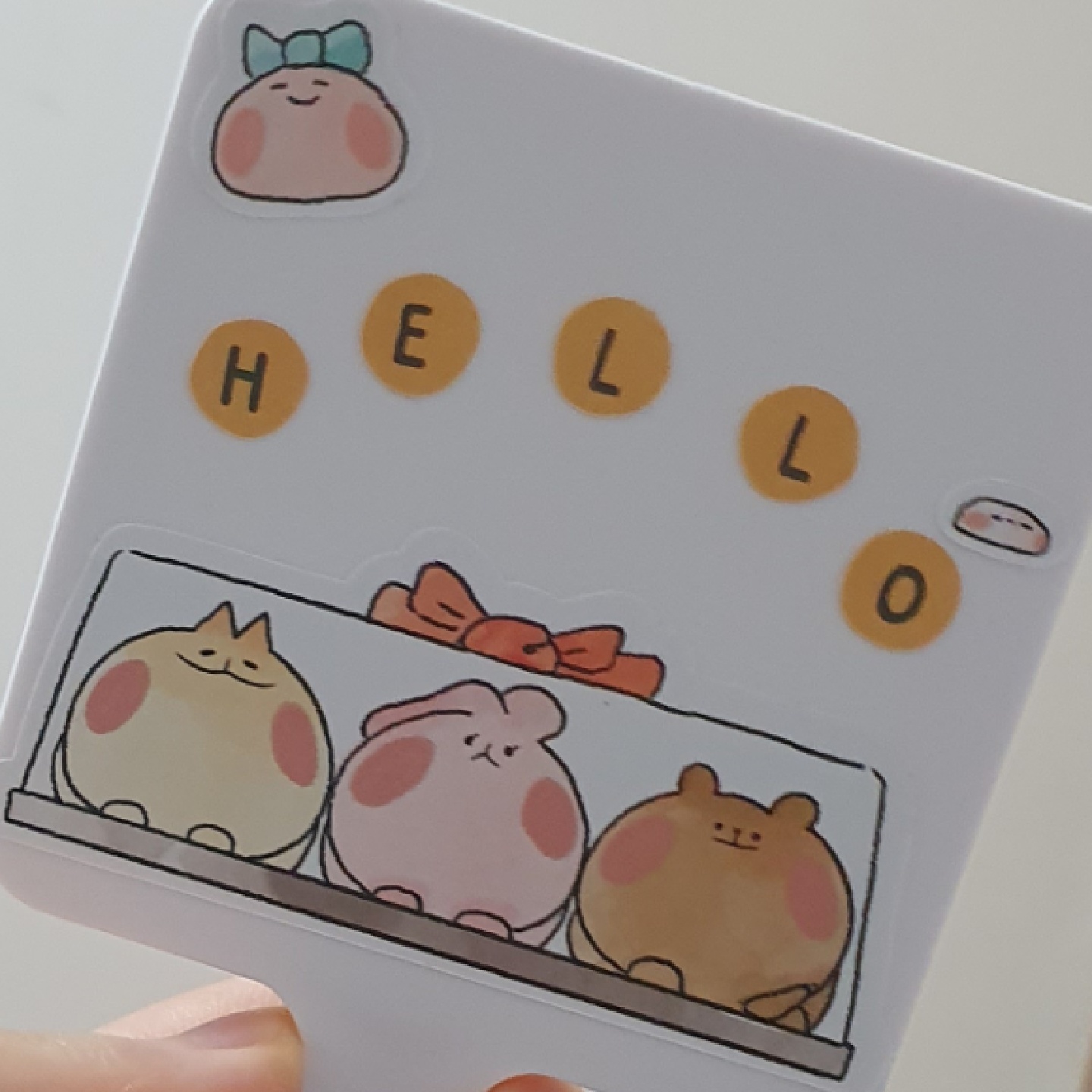 거울