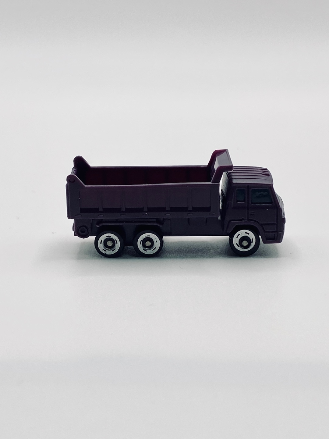 [takara tomy arts] isuzu giga full trailer dump truck