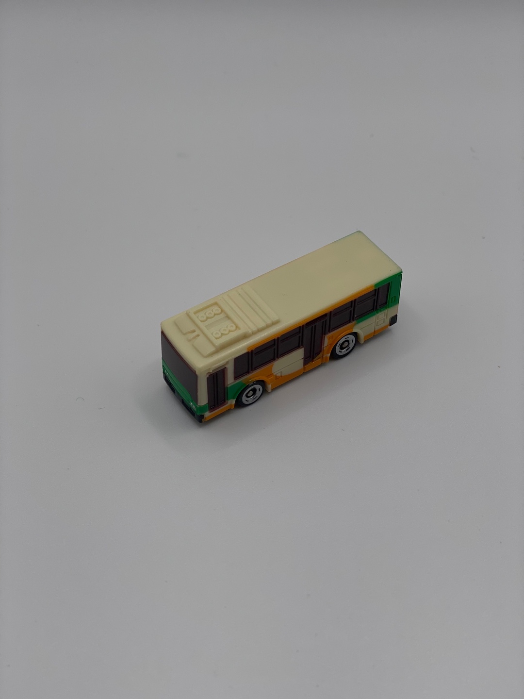 [takara tomy arts/gacha] Misubishi Fuso Aero star Route Bus