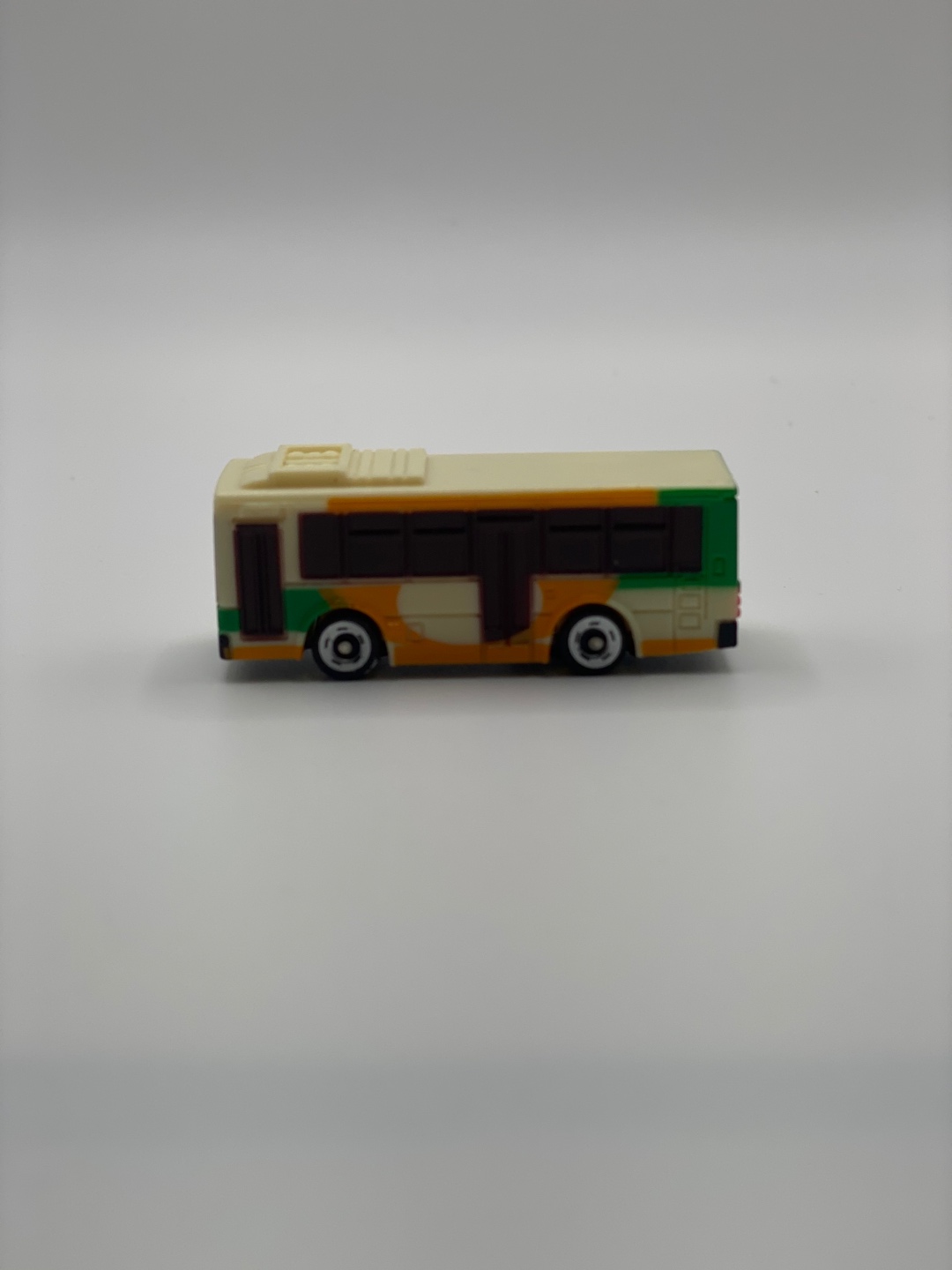 [takara tomy arts/gacha] Misubishi Fuso Aero star Route Bus