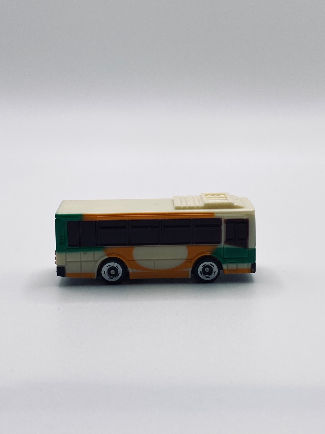 [takara tomy arts/gacha] Misubishi Fuso Aero star Route Bus