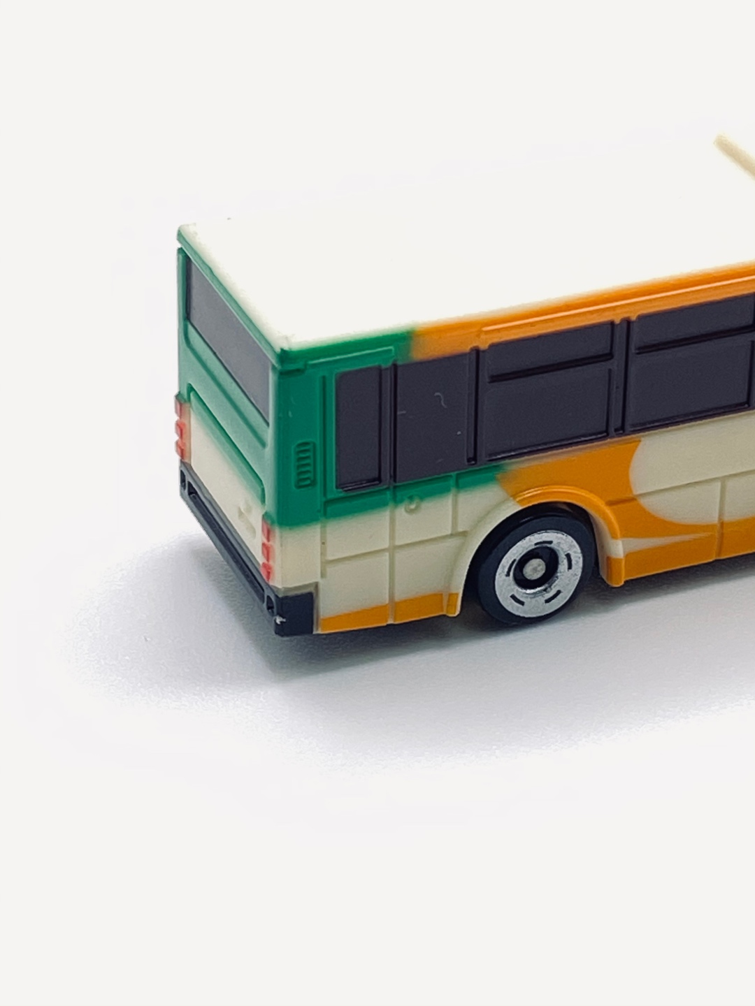 [takara tomy arts/gacha] Misubishi Fuso Aero star Route Bus