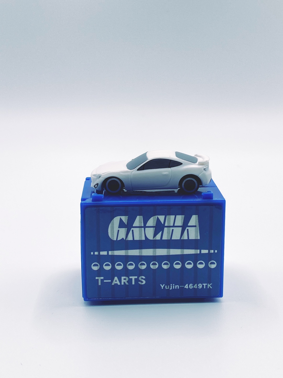 [takara tomy arts] 컨테이너 안 자동차