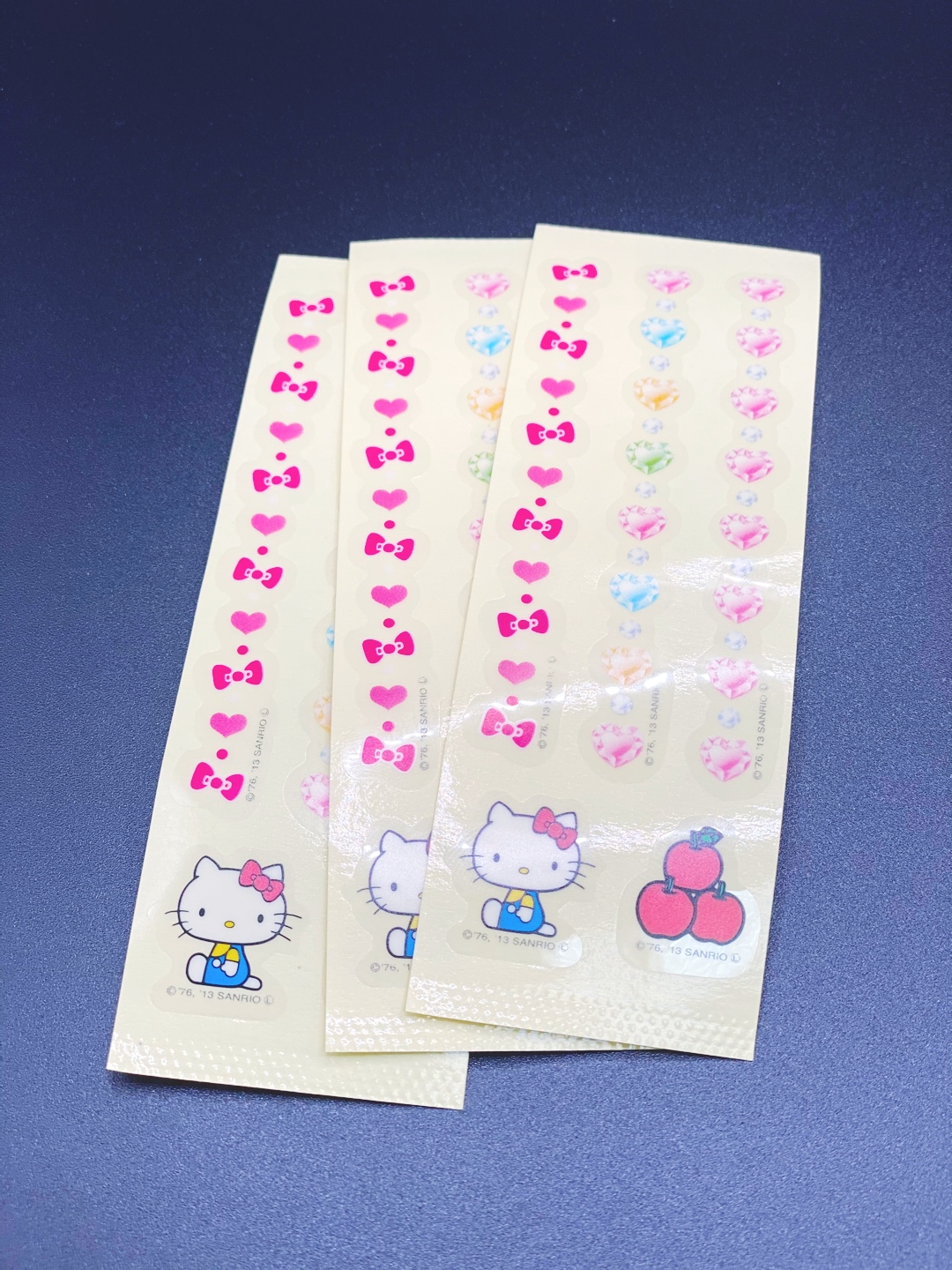 [takara tomy arts/gacha] hello kitty sticker