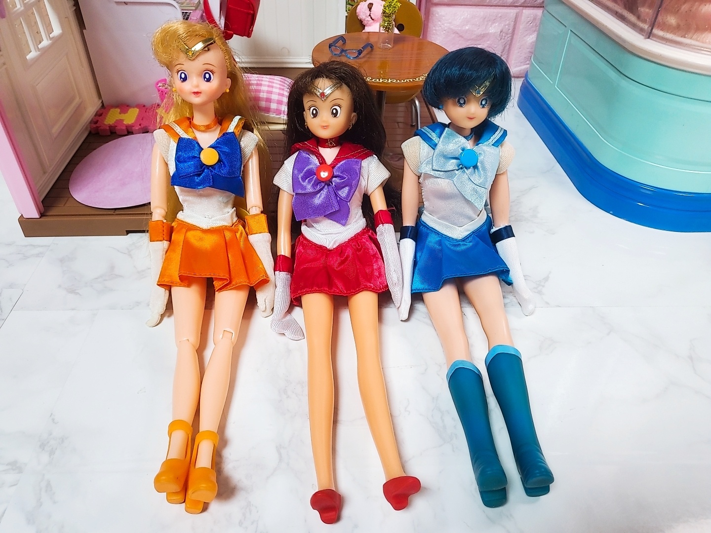 완벽하게 의상 써클렛 다 찾아다 세팅했더니..
쥬피터가 안구해져서 팔아야합니다..ㅠ흐규