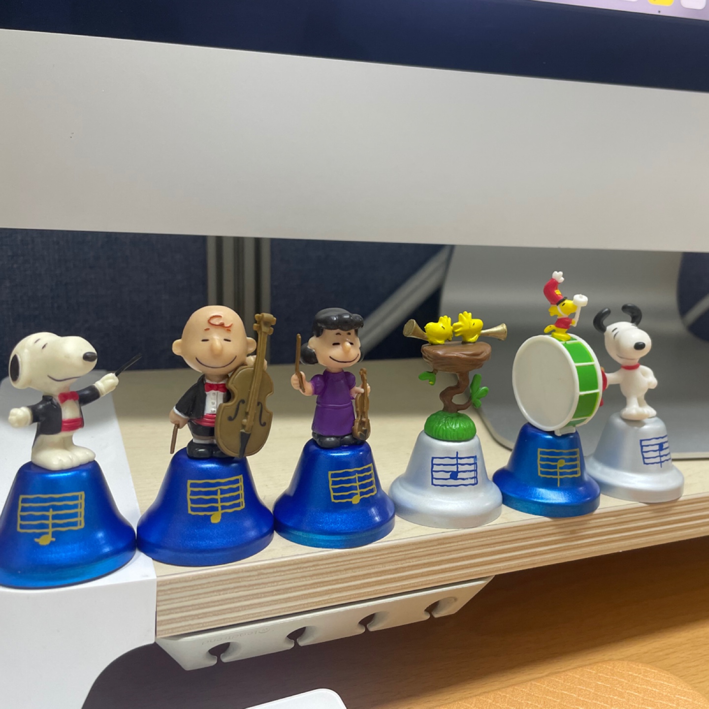 Play! SNOOPY Hand Bell