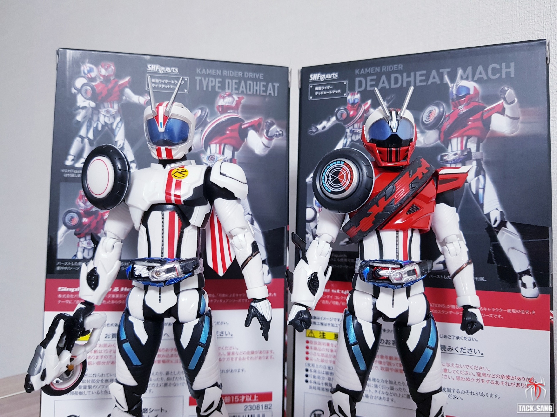 S.H.Figuarts 가면라이더 드라이브 타입 데드히트 & 데드히트 마하