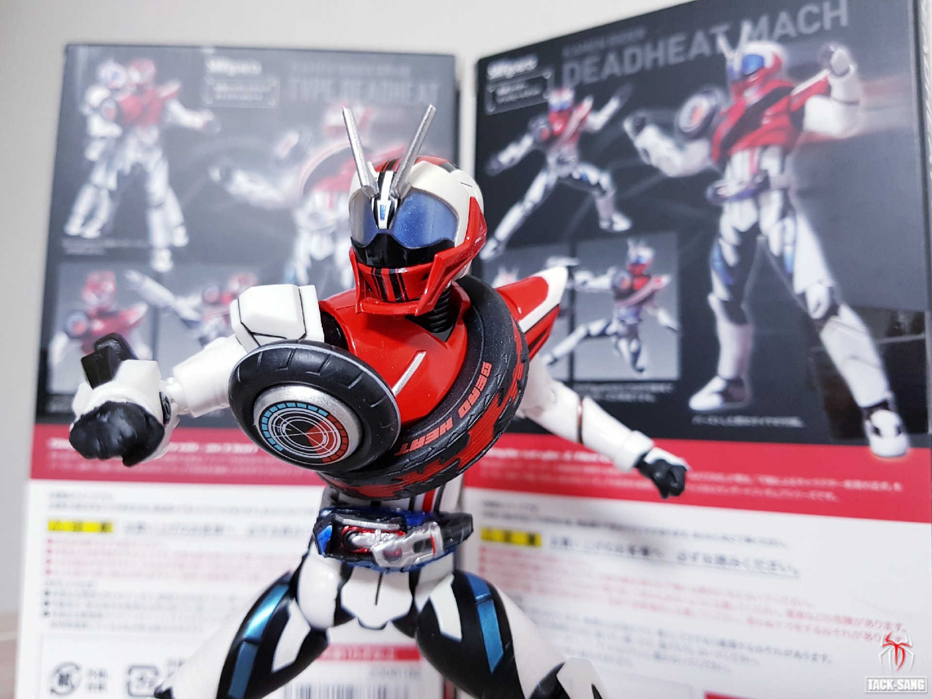 S.H.Figuarts 가면라이더 드라이브 타입 데드히트 & 데드히트 마하