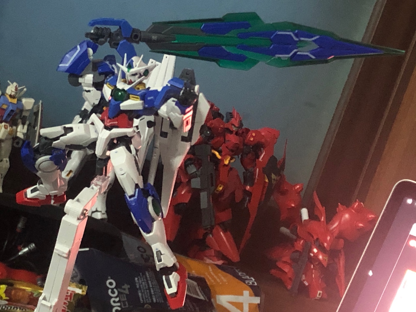 Rg 퀀터00