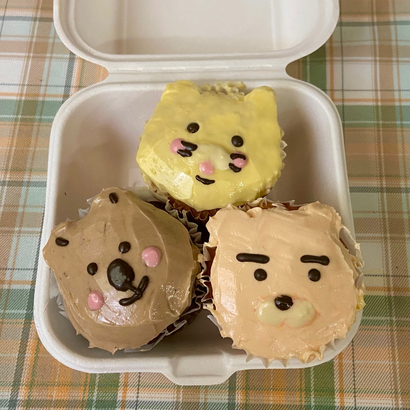 춘식이 컵케이크 만들어봤어요😉❤️